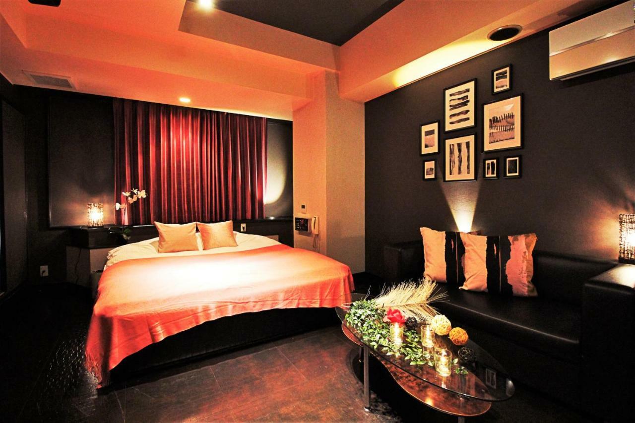 Hotel O2 -Adult Only- Hirabari Eksteriør billede