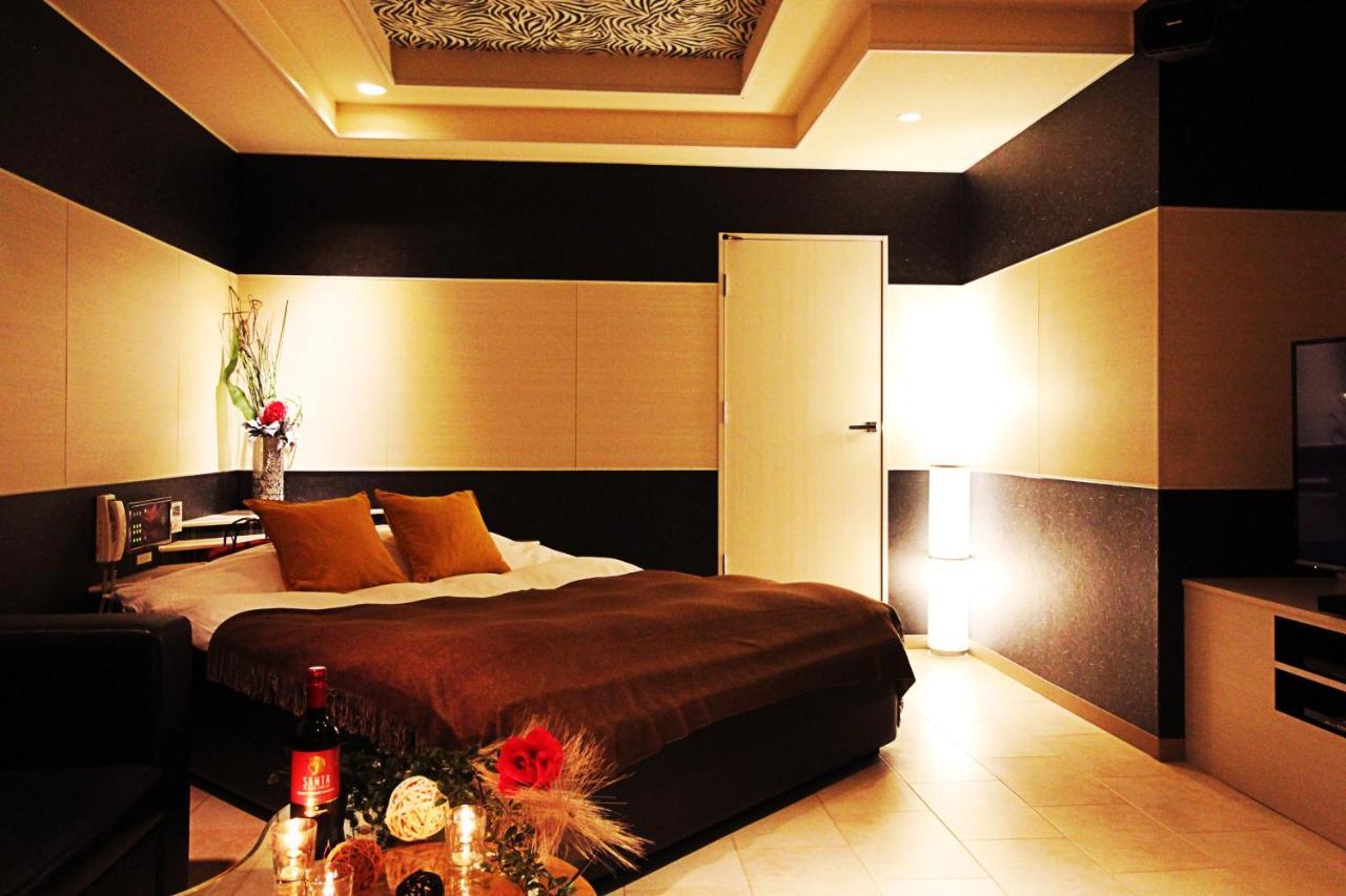 Hotel O2 -Adult Only- Hirabari Eksteriør billede