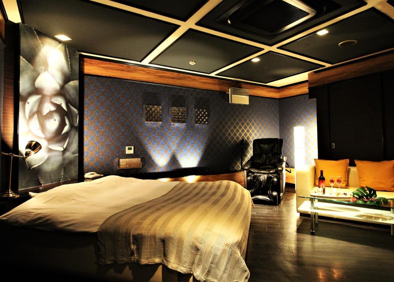 Hotel O2 -Adult Only- Hirabari Eksteriør billede