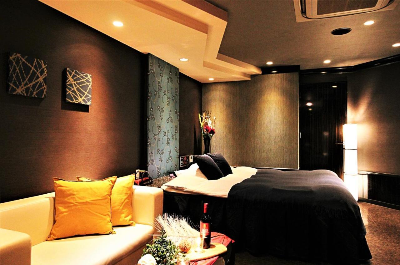 Hotel O2 -Adult Only- Hirabari Eksteriør billede