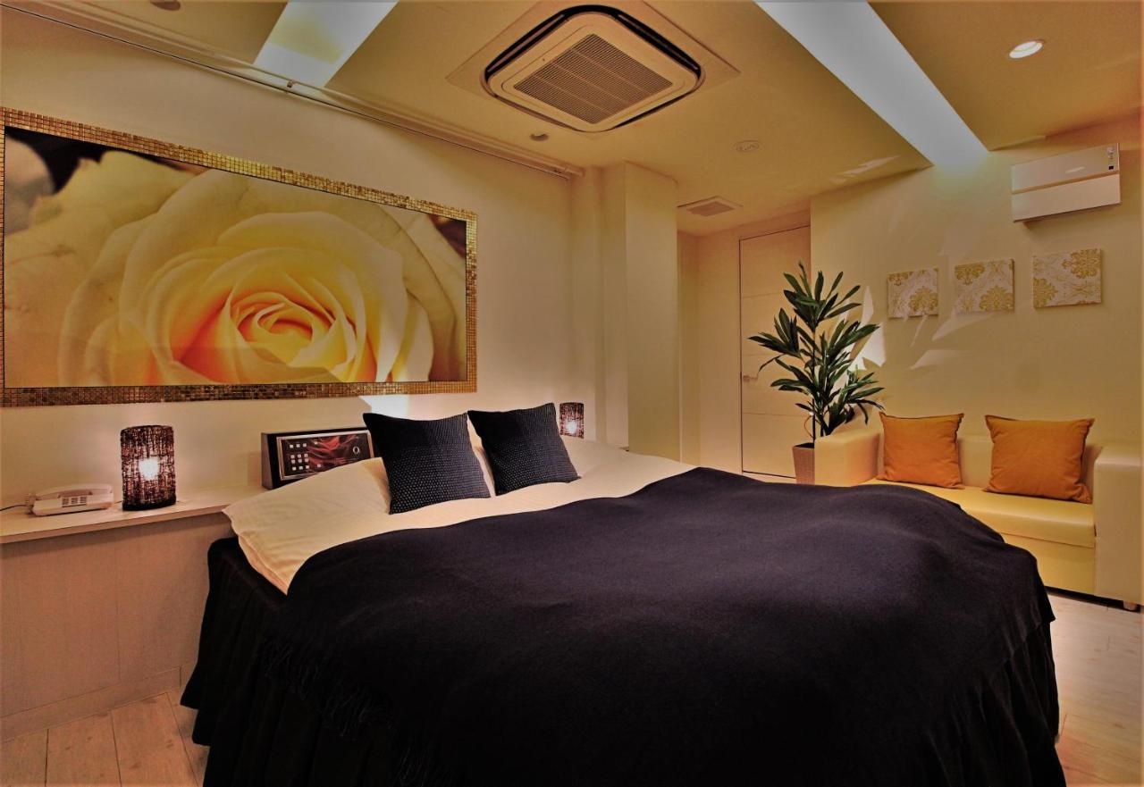 Hotel O2 -Adult Only- Hirabari Eksteriør billede