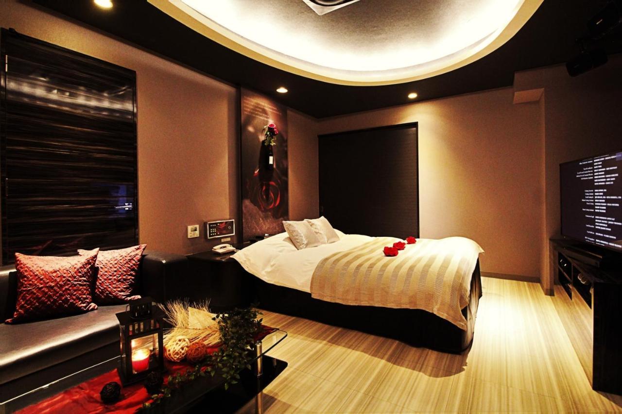 Hotel O2 -Adult Only- Hirabari Eksteriør billede