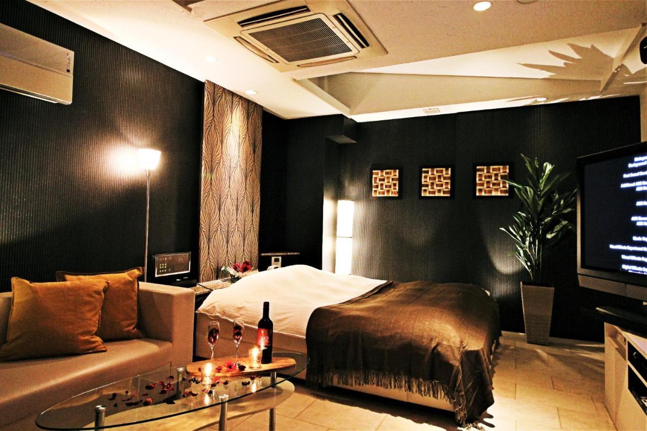 Hotel O2 -Adult Only- Hirabari Eksteriør billede