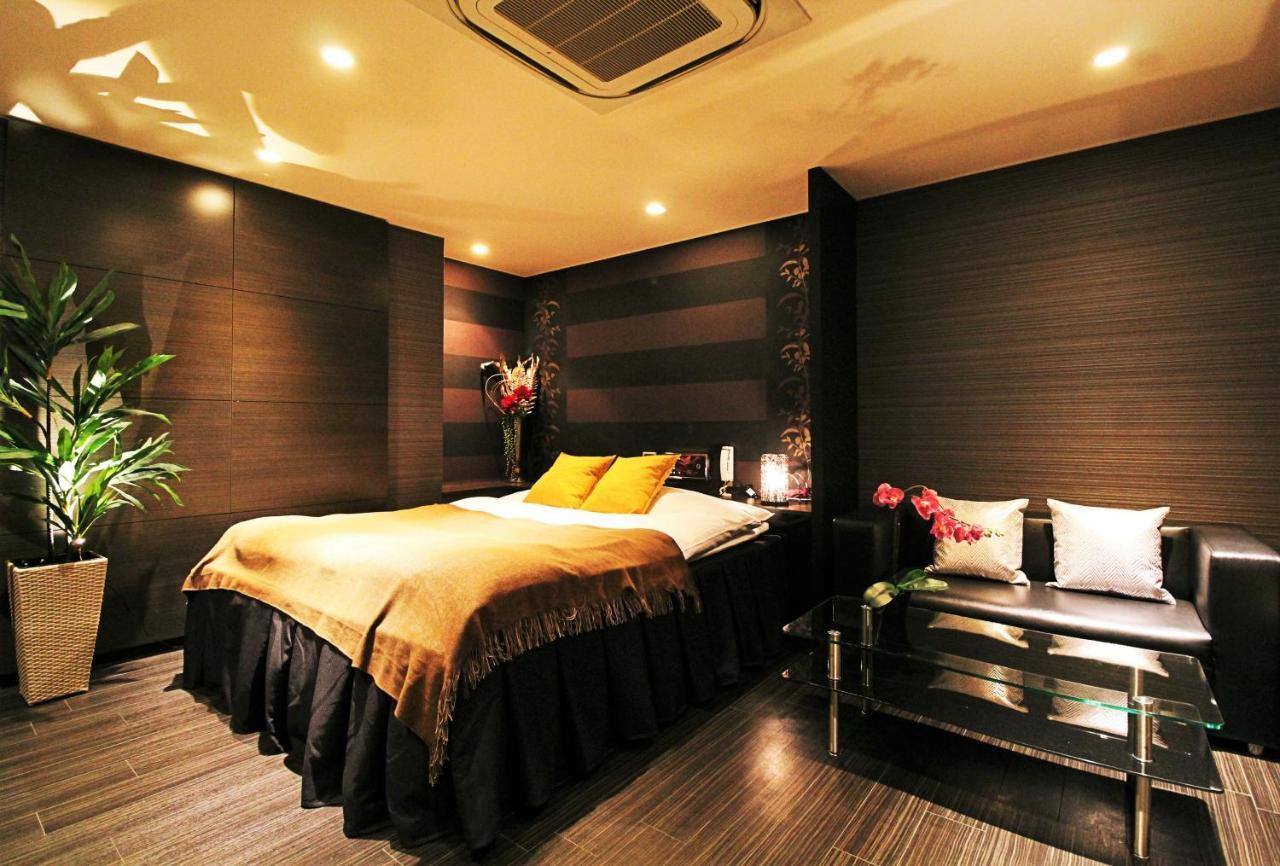 Hotel O2 -Adult Only- Hirabari Eksteriør billede